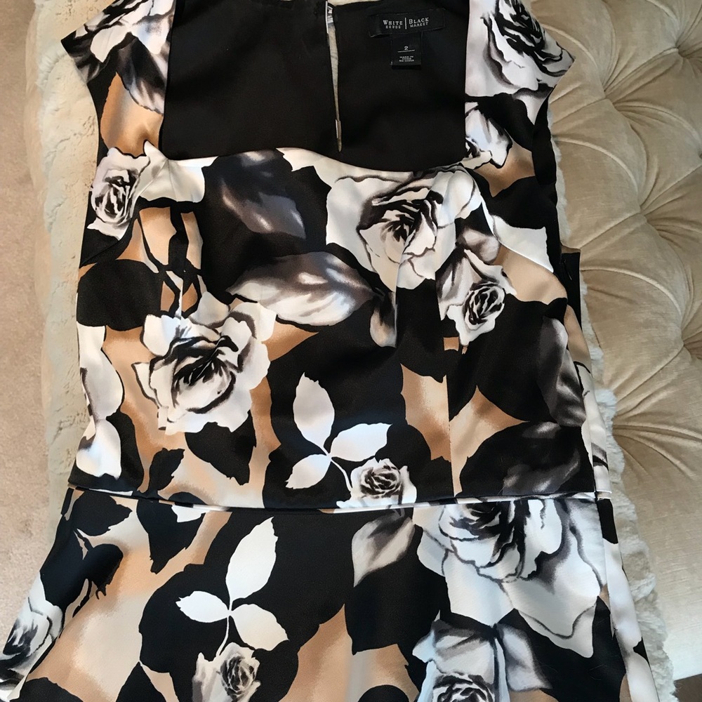 SOLD!!WHBM cap sleeve beauty! - Picture 4 of 5